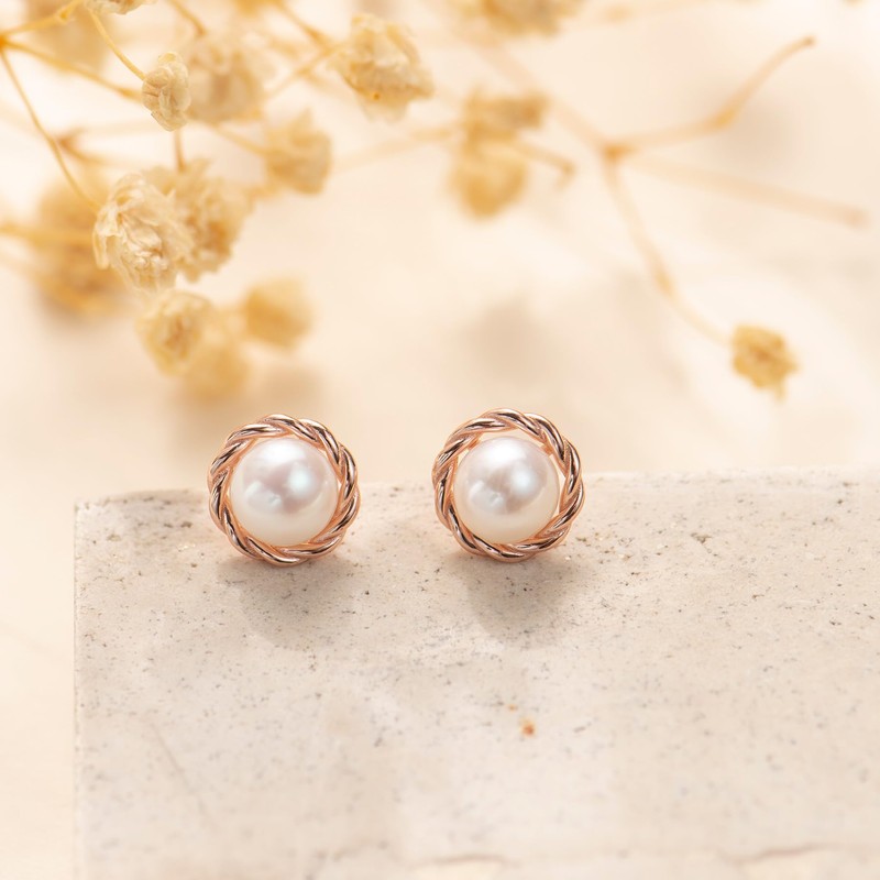 MAPLEDAIRY Genuine Lustrous Pearl Earring Studs 18k gold plated Sterling