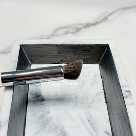 Trish Mcevoy 23 Angled Crease Contour Brush - Eyeshadow Natural Hair