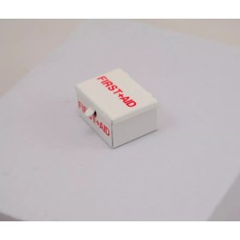 Townsquare Miniature FIRST AID KIT - metal dollhouse miniatures 1/12 scale g1399