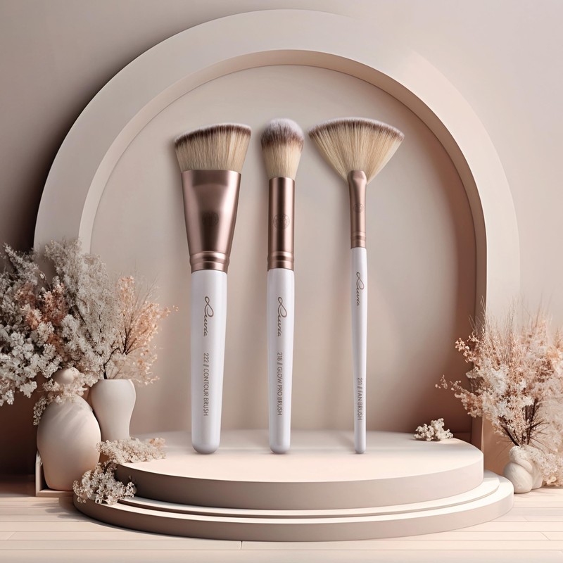 Highlight & Contour Luvia Brush Set, 3 Cosmetic Brushes in