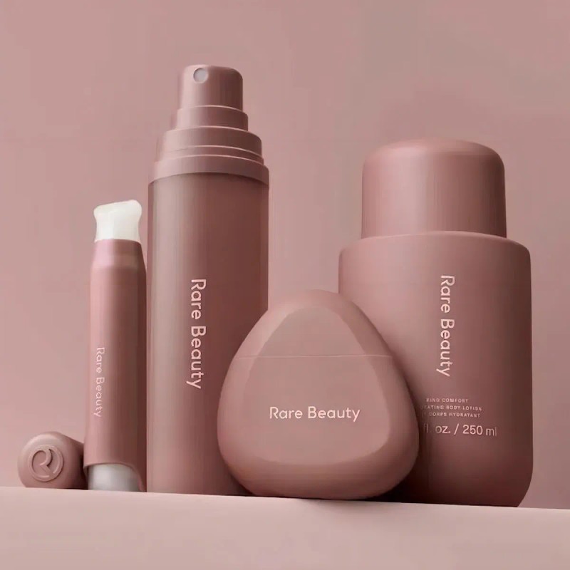 Rare Beauty. Hydrating Body Lotion. Crema Corporal.