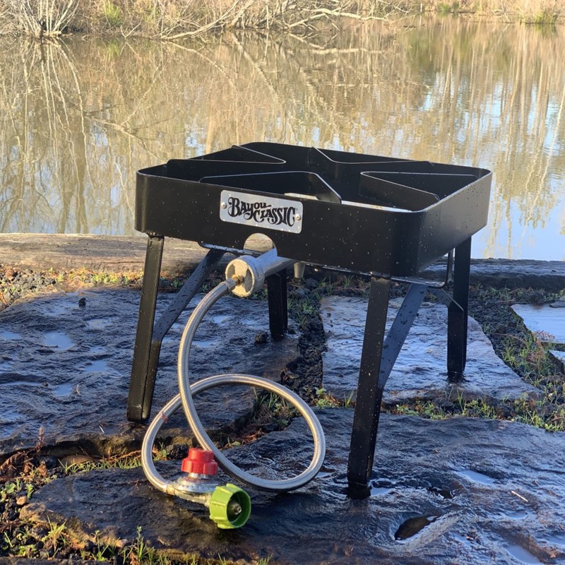 Bayou Classic Outdoor Patio Stove - Portable, 5-psi Regulator, Hose