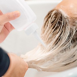 Harilla 6 Stück Salon Haaröl-Applikatoren Dosierflasche Mehrzweck-Friseur Styling Zubehör Shampoo-Flaschen für den Friseursalon, Mittel