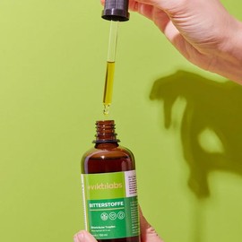 viktilabs Bitterstoffe Tropfen - Hochkonzentrierte Pflanzen- und Kr?uterextrakte - Mit 21 Bitterkr?utern fr h?chste Bitterqualit?t - Traditionelle Herstellung mit extra langer Reifezeit - 100 ml
