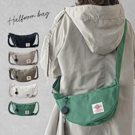 HolidayA.M. Women's Shoulder Bag, Size (H x W): 6.7 x 11.4 x 3.9 inches (17 x 29 x 10 cm); Specifications: Front pocket x 2, inner pocket x 1, key reel x 1, Canvas Half Moon Shoulder Holiday M
