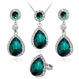 TREENEST Juego de Joyería para Mujer,Collar y Aretes Anillo de Cristal Oro Chapado, Brillante y Elegante Diseño Set de Joyas,Moda para Mujer Collar Colgante Aretes Anillo de Cristal 3 Piezas,Conjuntos de Joyería de Cristal para Mujeres 40010V