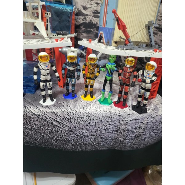 Major Matt Mason Colored Stands X5