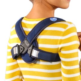 Junior slip straps with key chain. Shoulder width under 34 cm.