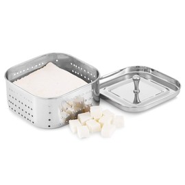 KSJONE Paneer-Form/Sieb aus Edelstahl, quadratisch, ideal für die Zubereitung von köstlichem Tofu. Paneer-Form aus Edelstahl mit Pressdeckel – Maße: 13,3 cm B x 13,3 cm L x 3,8 cm H