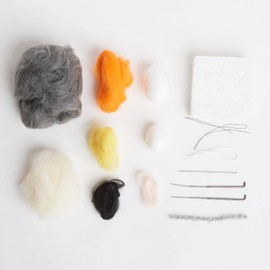 Simply Make Needle Felting Kit Mouse with Cheese, Multicoloured, Single Craft Kit, Needle Felting Kit with Felting Needles and Felting Wool, Ideal Needle Felting Kits for Beginners, Fun DIY Craft Kit