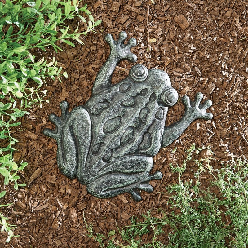 Upper Deck Cast Iron Frog Stepping Stone - Animal Garden