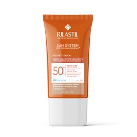 Rilastil Velvet Touch 50+ samtige Feuchtigkeitscreme, Sonnencreme für Gesicht und Feuchtigkeitspflege, Universalfarbe, Packung mit 50 ml