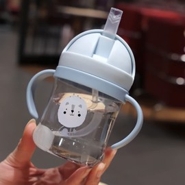 Vaso entrenador con popote, 250 ml, sin derrames, anticólico con bola de gravedad. (Azul)