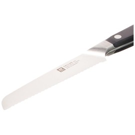 ZWILLING Pro Universalmesser, Klingenlänge: 13 cm, Rostfreier Spezialstahl, Kunststoffgriff, Schwarz