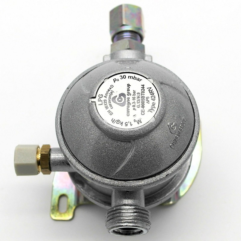 30mbar 10mm Straight Caravan Regulator and Motorhome Regulator (1075)