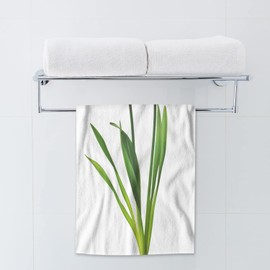 AOYEGO Yellow Daffodil Towels Nature Botanical Narcissus Flower Blossom Green Leaf in Spring Soft Highly Absorbent Large Hand Towels for Bathroom Hotel Gym and Spa 15x30 Inch