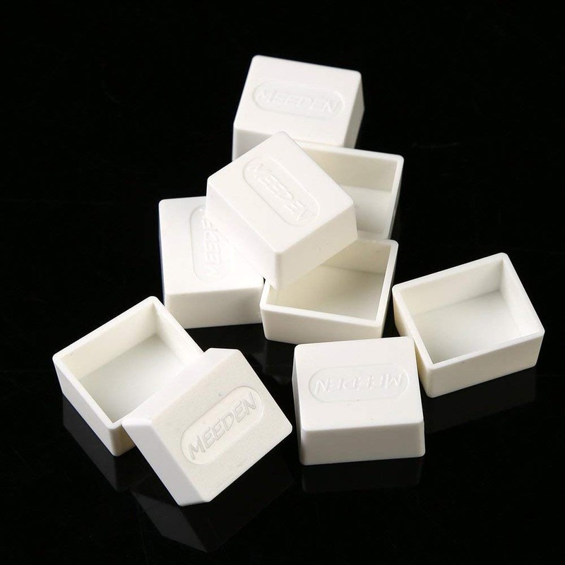 MEEDEN 水彩パレット 24穴 折りたたみトレイ付き　気密 漏れ防止 大きなミキシング領域付き 絵の具パレット 水彩パレット セラミック 旅行用