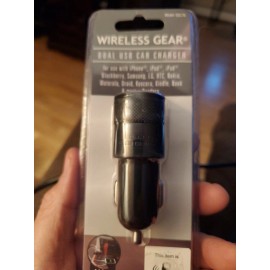 Universal/List On Photo NEW Sealed Wireless Gear Dual USB Car Charger Black #G0649 USB A And USB C PORT