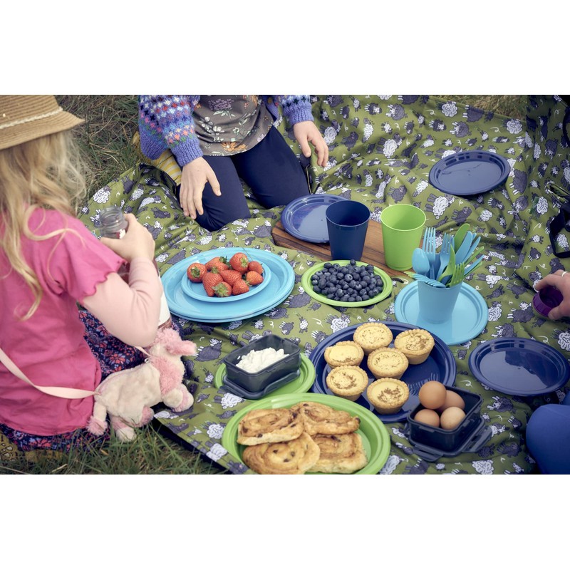 Chimney Sheep Recycled Plastic Reusable Plates Set of 4 Large