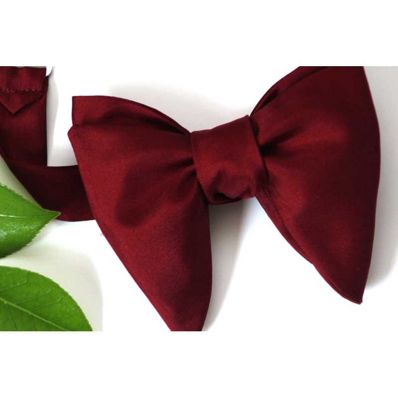 Camellucci Men's Self tied Bow Tie Maroon Silk Butterfly Bowtie