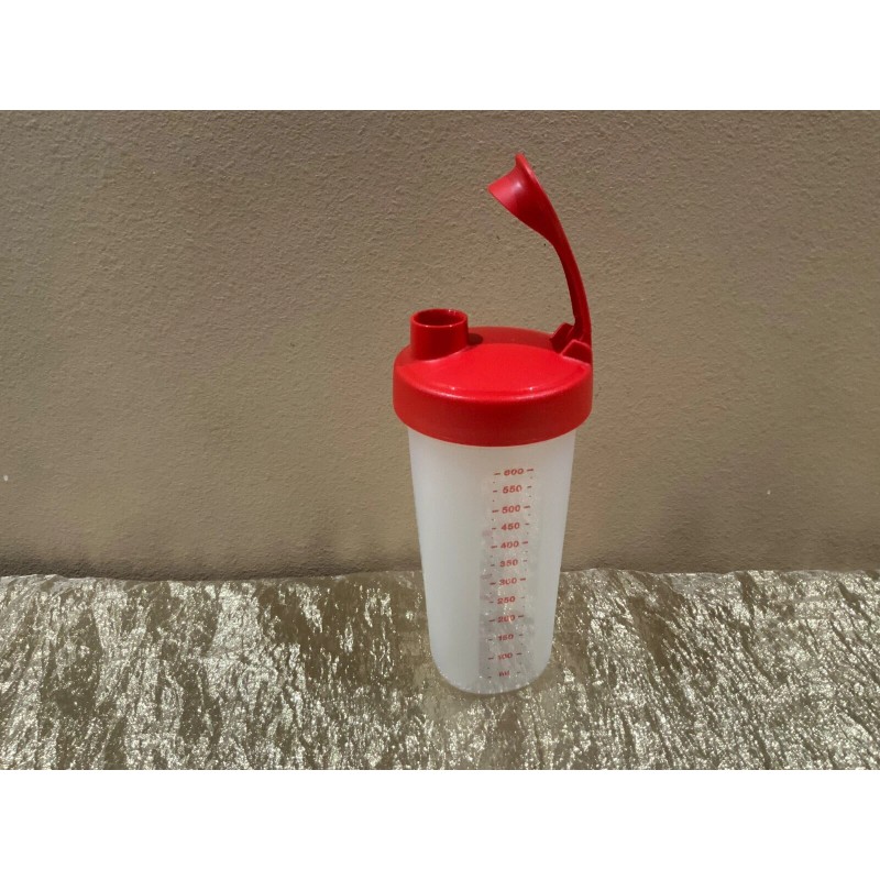 New UNIQUE Tupperware Quick Shake Shaker Blender Bright Red Color