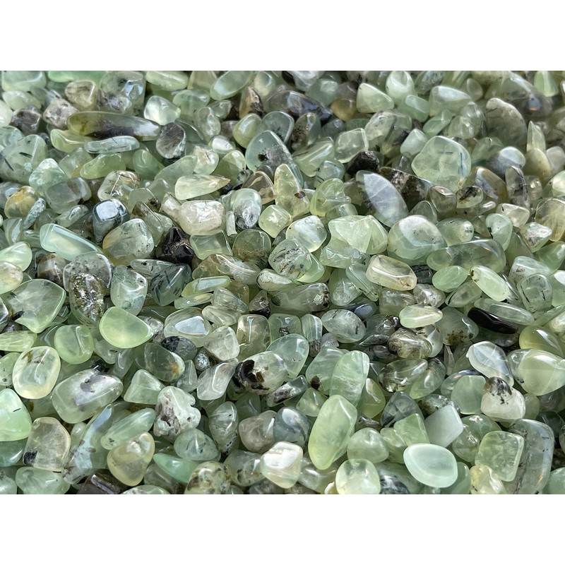 Emerald Chips – Natural Mini Emerald Stones, Crushed Undrilled Emerald,