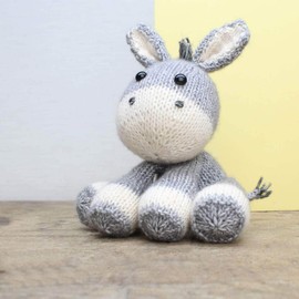 Hardicraft Knitting Pack for Making Yourself with Instructions and Material for Lente Donkey, Approx. 20 cm