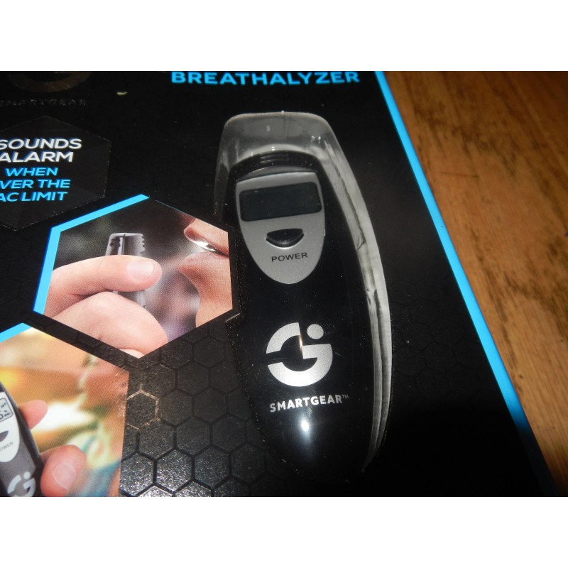 Smartgear Digital Pocket Sized Breathalyzer New Sealed Box STG-5996-KB