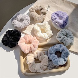 Diab Mink Fur Scrunchie Hair Tie / 디아브 밍크 퍼 곱창 머리끈 헤어 스크런치 슈슈