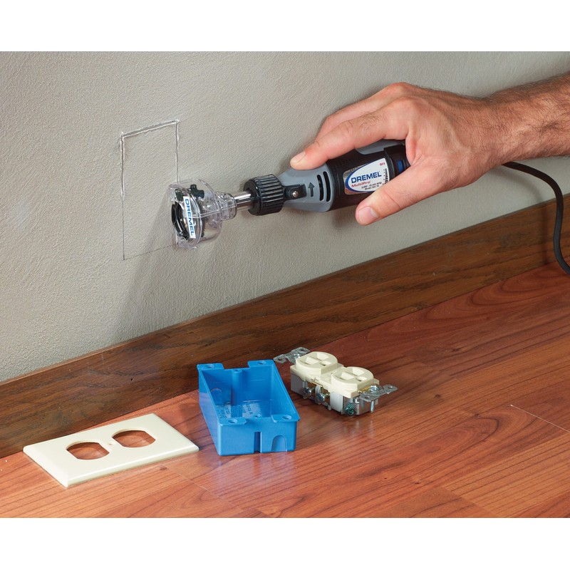 Dremel 670 Mini Saw Attachment