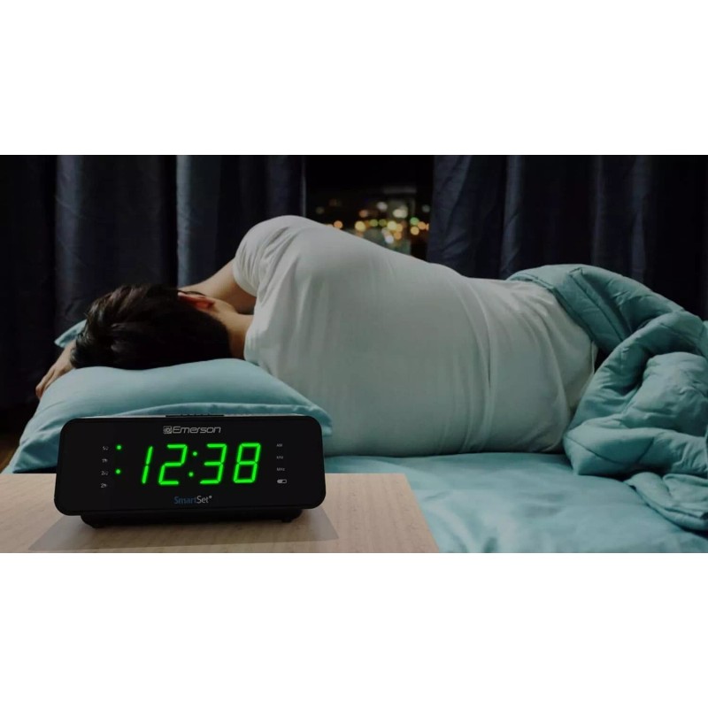 Emerson SmartSet Alarm Clock Radio with AM/FM Radio, Dimmer, Sleep