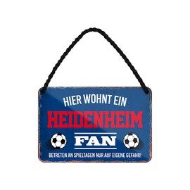Hier wohnt ein Heidenheim Fan Tin Sign - Metal Sign with Cord and Suction Cup - Football Fans Ultras Pendant Enthusiasts - Wall Decoration Door Decoration Man Cave Teenager's Room Workshop Living Room