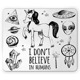 Ambesonne - Alfombrilla de Mouse de Unicornio, Mysticism Occult, Juego destacado de pirámides Aliens atrapasueños Grunge, diseño Rectangular de Goma Antideslizante, tamaño estándar, Color Negro