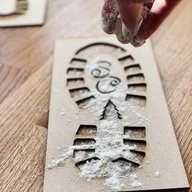 Santa Claus Footprint Stencil | Elf Footprint Stencil | Reindeer Footprint Stencil | Christmas Stencil | Christmas | Children - Piece: Elf