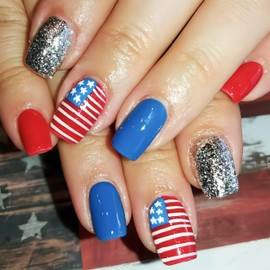 24Pcs 4th of July Press on Nails Medium Square Fake Nails American Flag Star Silver Glitter Design False Nails Independence Day Flag Acrylic Artificial Nails Glue on Nail for Women DIY Manicure Decor