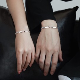 2 Pcs Couples Bracelets Matching Bracelets Mobius Connecting Bracelets Set，Inspirational Adjustable Bracelet Graduation Gift for Her,S925 Silver Friendship Beads Bracelet