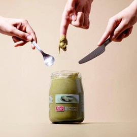 Geakv Pistachio Cream Paste Glass Jar - Italian Delight 600g Pistachio Paste Spreadable Butter with Topline Card. Pisti Pistachio Cream Cooking Cream for Pistachio Ice Cream, Sandwich Spread, Cake Baking