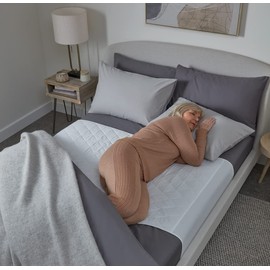 Waterproof bed pad with wings by GuardedSleep | Premium quality washable bed wetting sheet for adults or children with incontinence | Suitable for double and king size beds | Discreet White