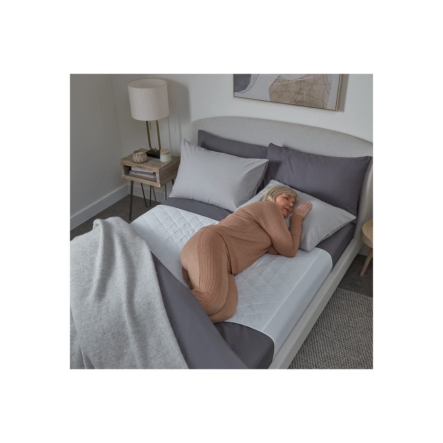 Waterproof bed pad with wings by GuardedSleep Premium quality