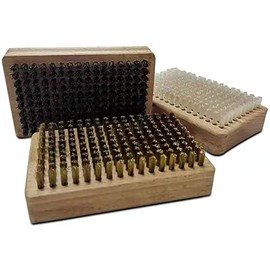 IGOSKI 3 Piece/lot Ski Brush 1 Horsehair Brush, 1 Nylon Brush, 1 Brass Brush Size 4.6 inch 2.9inch 1.36 Inch, Weight 5.3 Oz (3pcs Set)