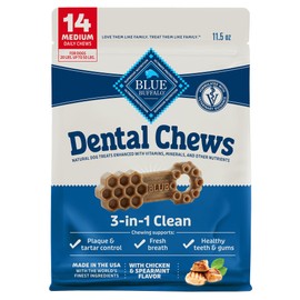 Blue Buffalo Blue Buffalo Medium Dental Chews for Dogs, Daily Dental Care Dog Treats Made in the USA with Natural Ingredients, Chicken & Spearmint (14 Count)