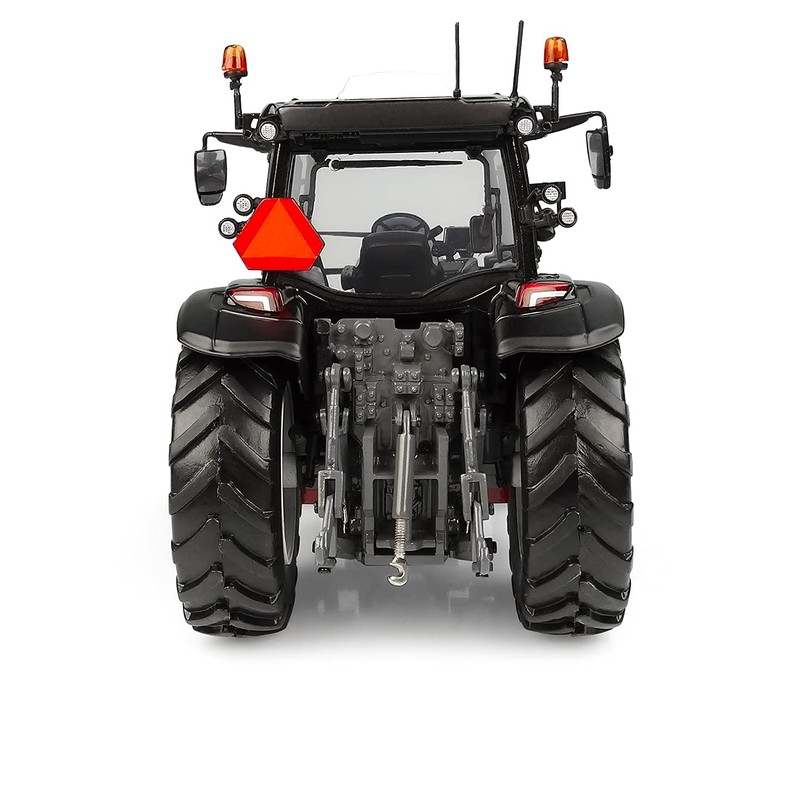 Universal Hobbies Tractor Valtra G 135 UH6291 Black