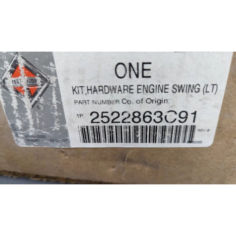 International 2522863C91 International Kit Hardware Engine Swing LT Clamps Hoses