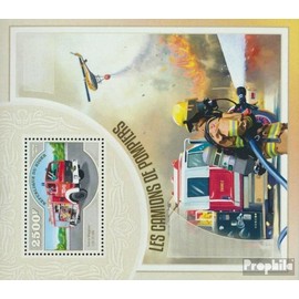 niger miniature sheet 363 (complete. issue.) unmounted mint/never hinged ** MNH 2014 Fire truck (Stamps for collectors) Fire Brigade/Police