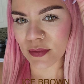 Makeup tools with easy application:_Ice brown