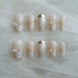 [GLORS] Purly Handmade Medium Ballerina Press on Nails | Luxurious Gold Pearl Fake False Nails | Salon Quality Nail Art Set in Medium Ballerina (XS, MB)