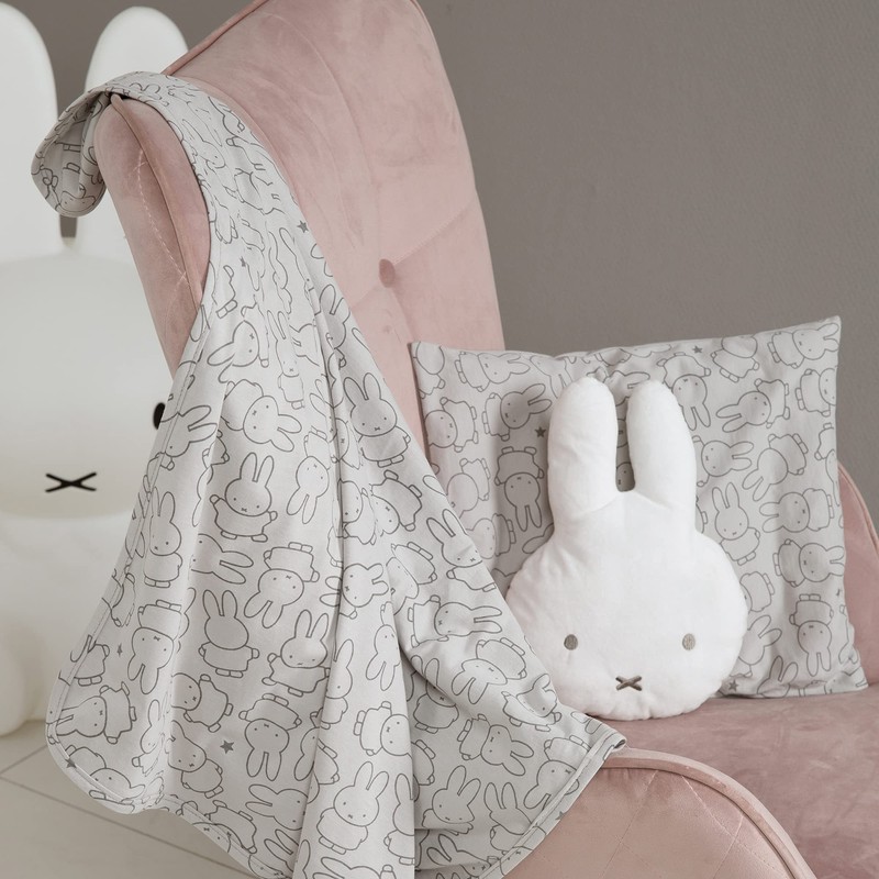 Roba baby blanket for cuddling, crawling and playing.