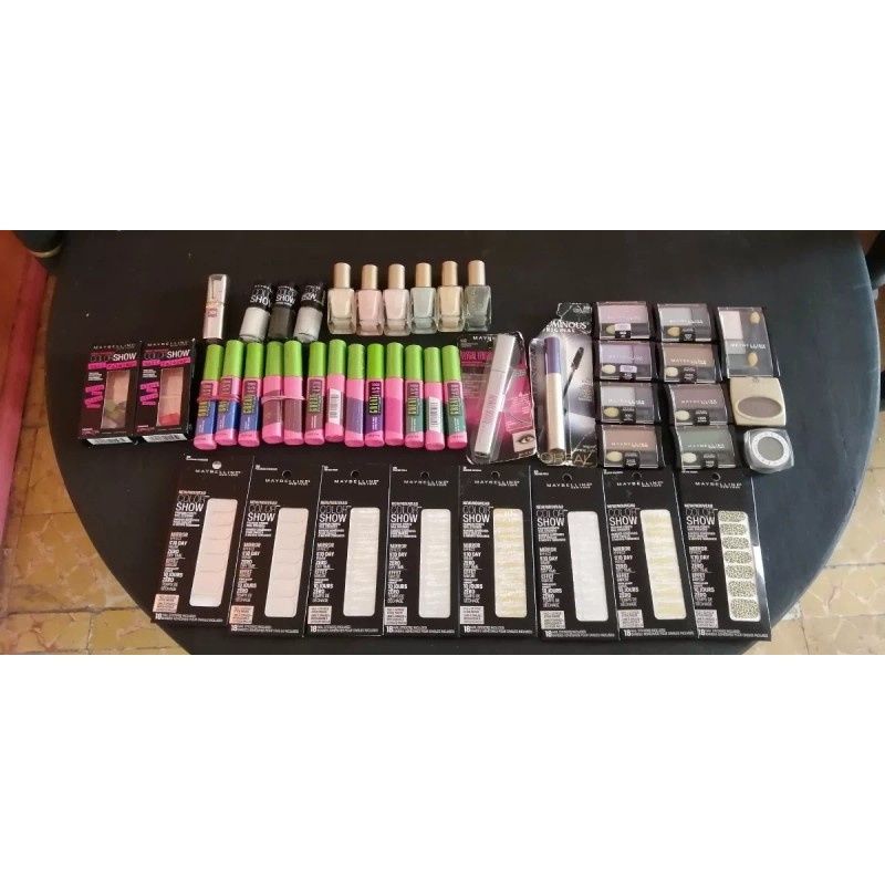 Maybelline, Loreal París Lote De Cosméticos Maybelline Y Loreal París.