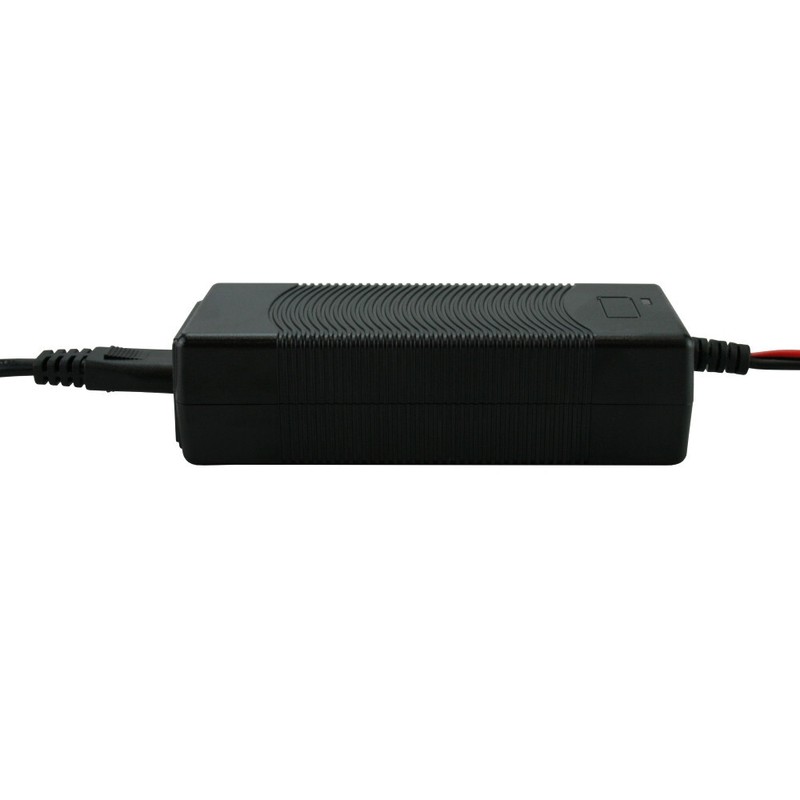 banshee 12v - 14.6v 25W 3A LiFePO4 Battery Charger Maintainer