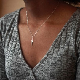 TseenYi Thunder Pendant Necklace Chain Silver Lighting Choker Necklace Minimalist Short Chain Weather Necklace Jewelry for women and Girls (Silver)